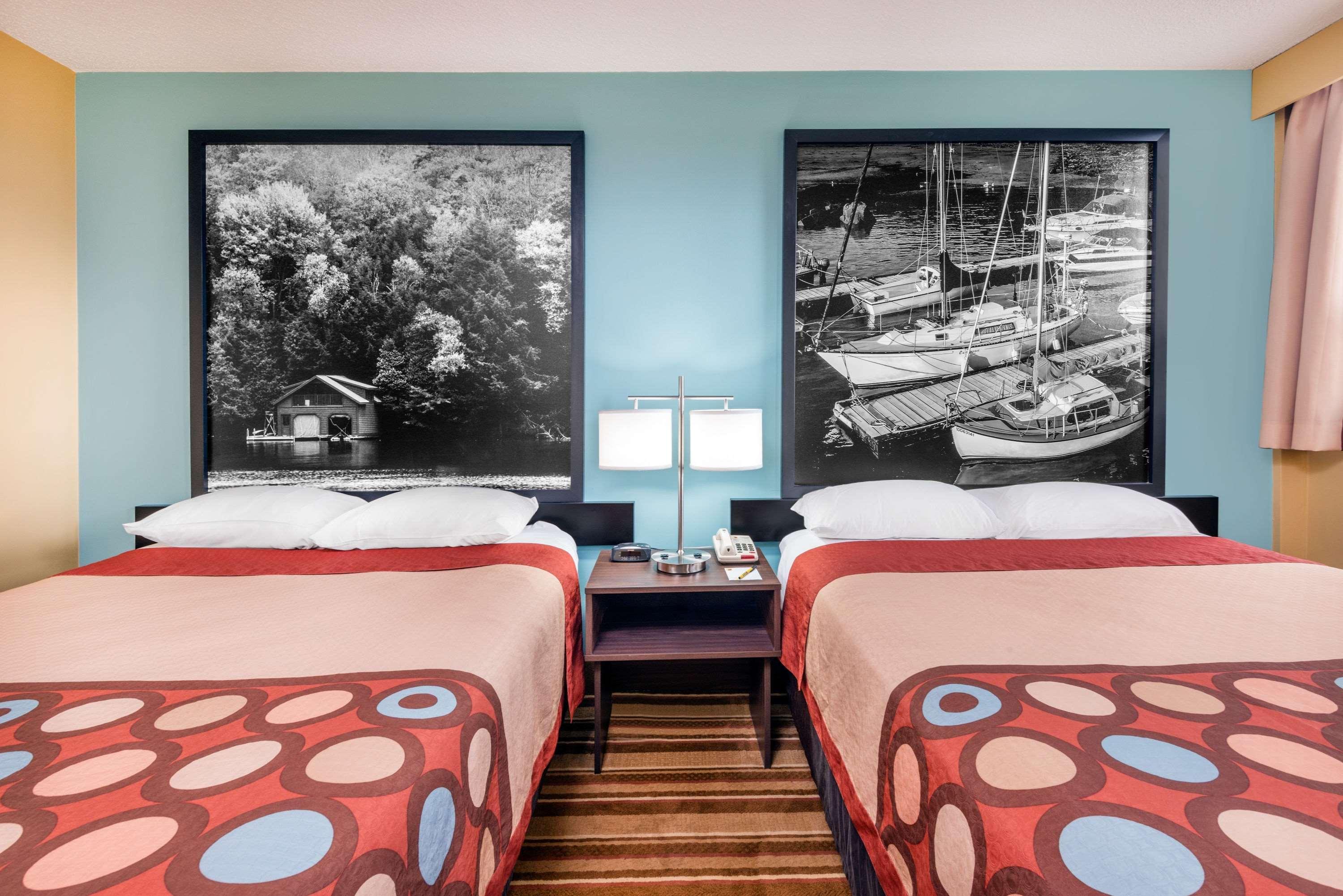 Super 8 By Wyndham *