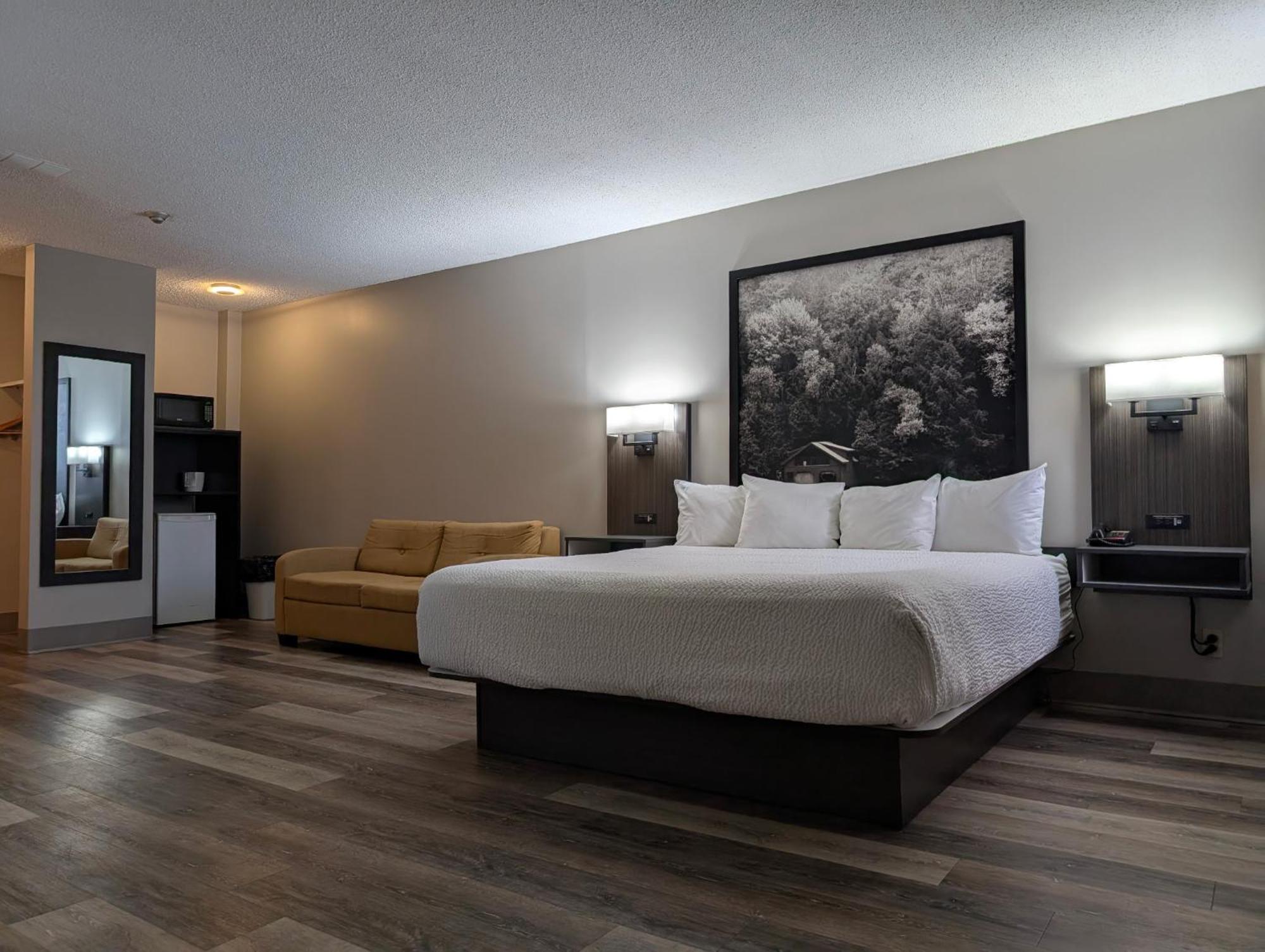 Super 8 By Wyndham Motel *