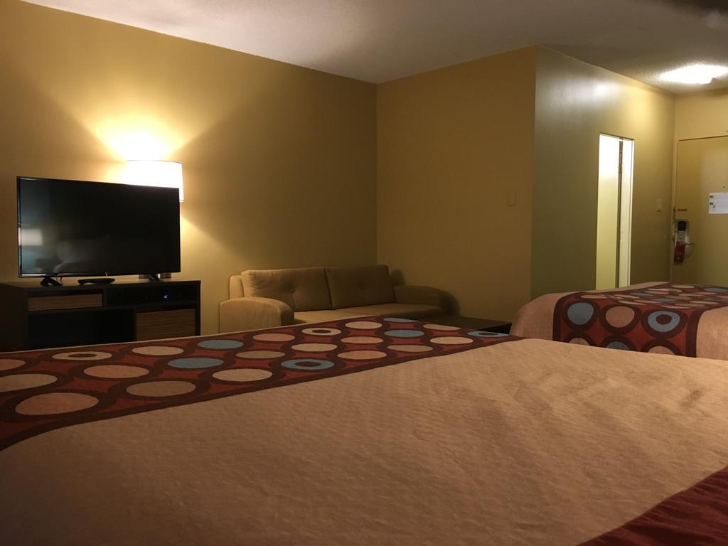 Super 8 By Wyndham Thunder Bay